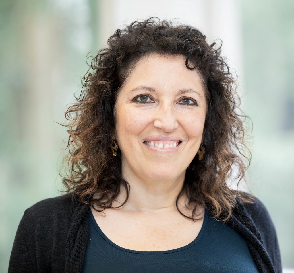 Solange Arbesu-Sala headshot